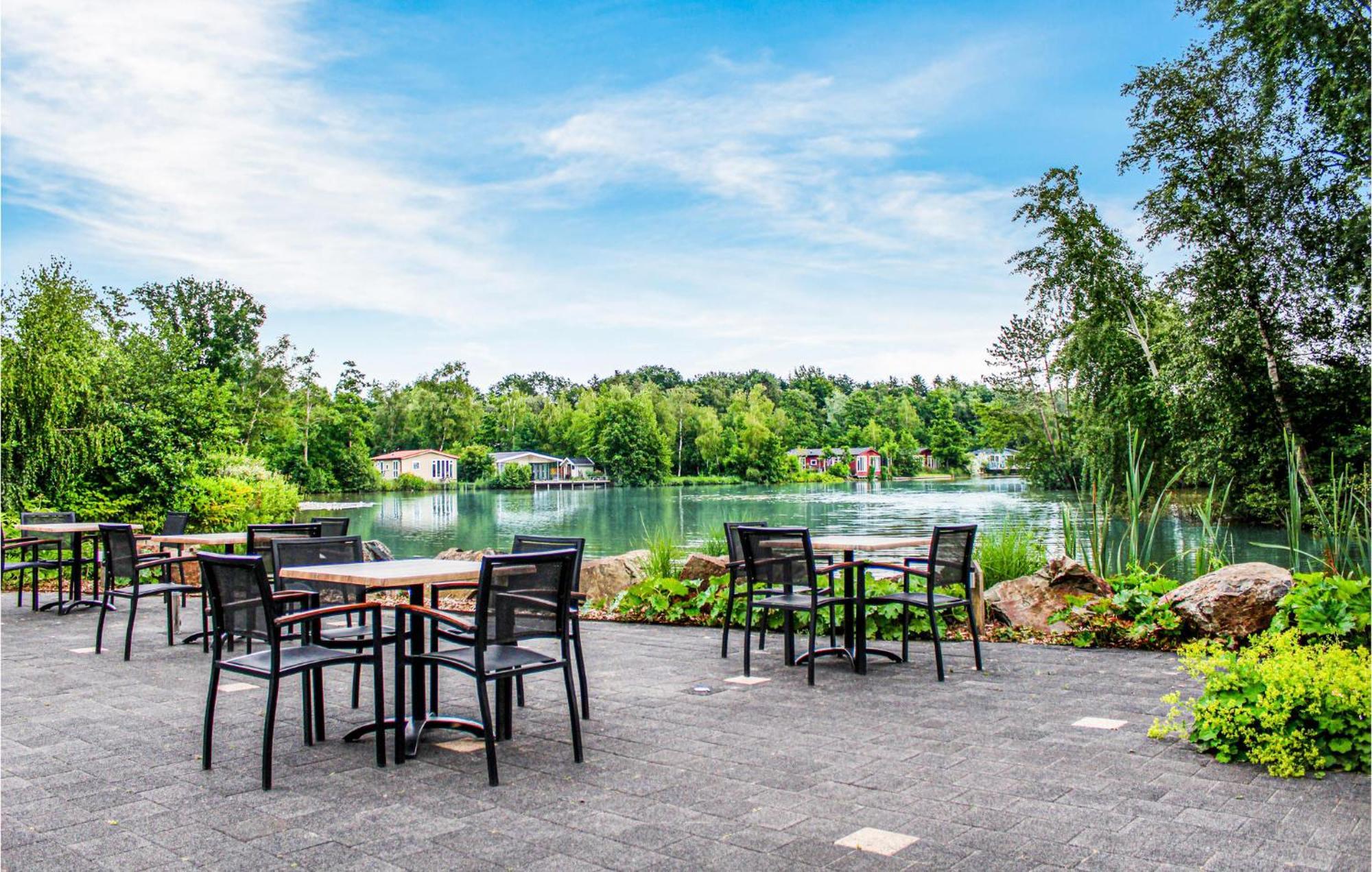 Chalet 49 Oosterwolde  Bagian luar foto
