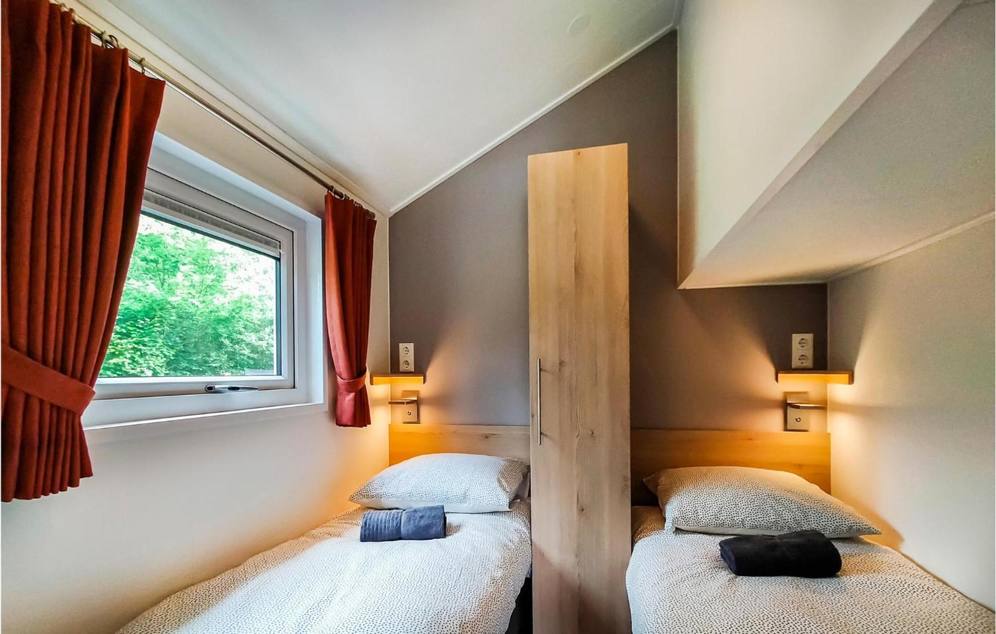 Chalet 49 Oosterwolde  Bagian luar foto